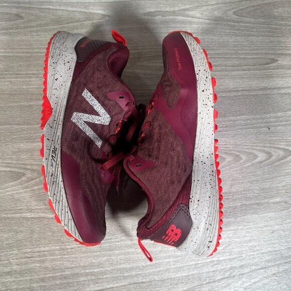 New Balance Nitrel V3 Womens 6 Running Shoes Maroon Athletic Hiking All Terrain - Picture 11 of 16